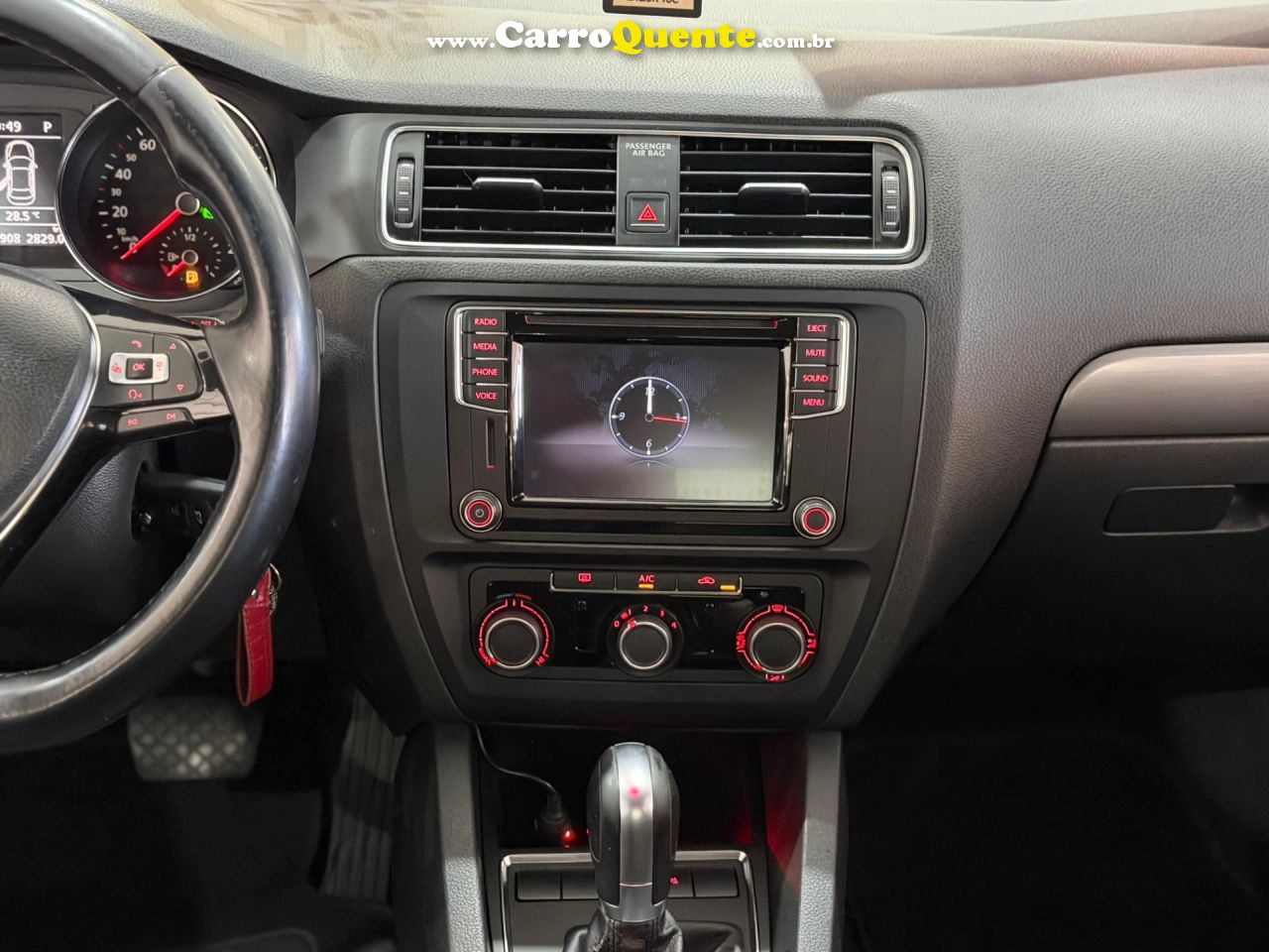 VOLKSWAGEN JETTA 1.4 16V TSI COMFORTLINE 2017 - Loja