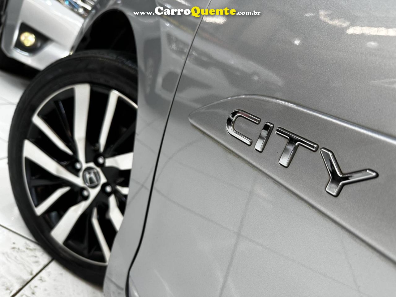 HONDA CITY 1.5 I-VTEC HATCH TOURING 2022 - Loja