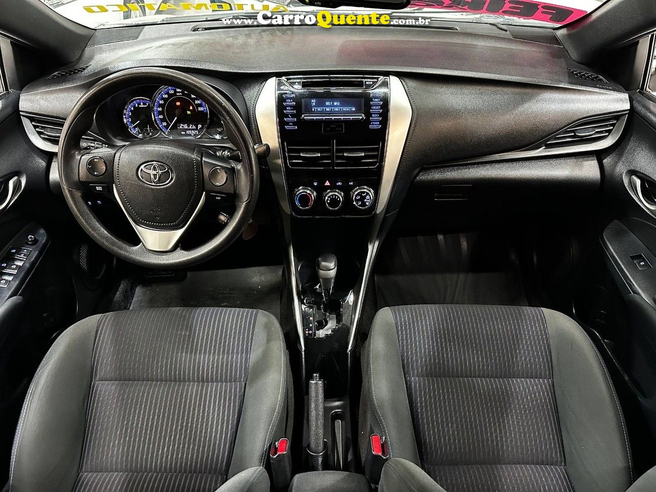 TOYOTA YARIS 1.3 16V XL 2019 - Loja