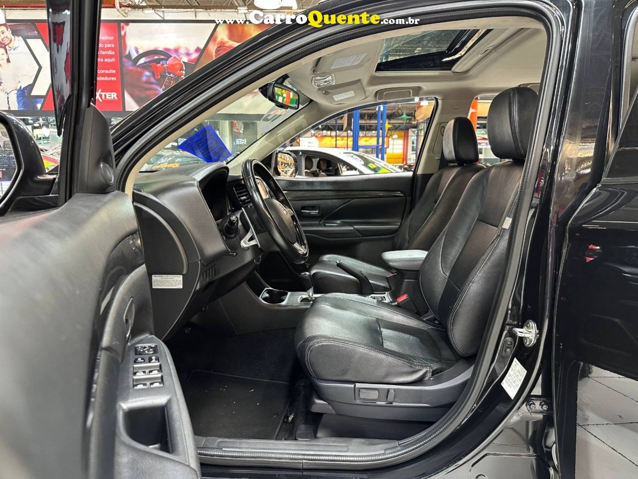 MITSUBISHI OUTLANDER 2.0 16V 2016 - Loja