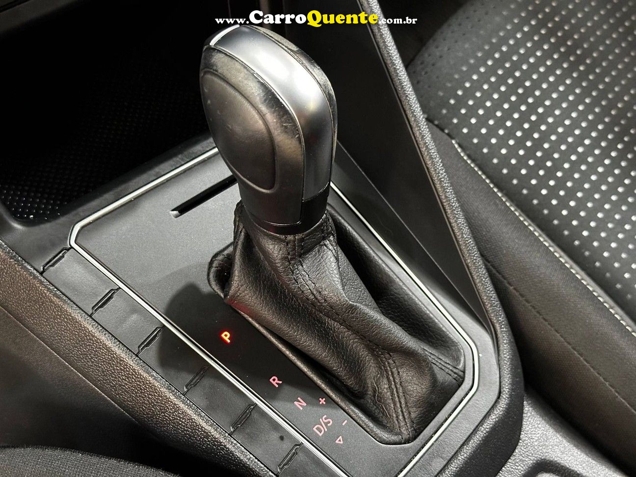 VOLKSWAGEN VIRTUS 1.0 200 TSI COMFORTLINE 2022 - Loja