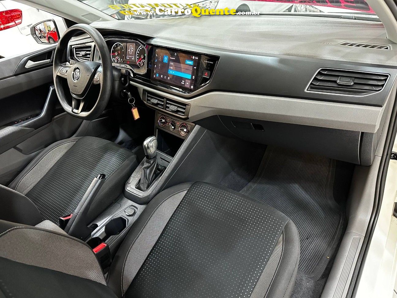VOLKSWAGEN VIRTUS 1.0 200 TSI COMFORTLINE 2022 - Loja