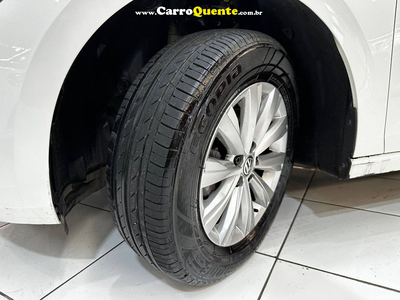 VOLKSWAGEN VIRTUS 1.0 200 TSI COMFORTLINE 2022 - Loja