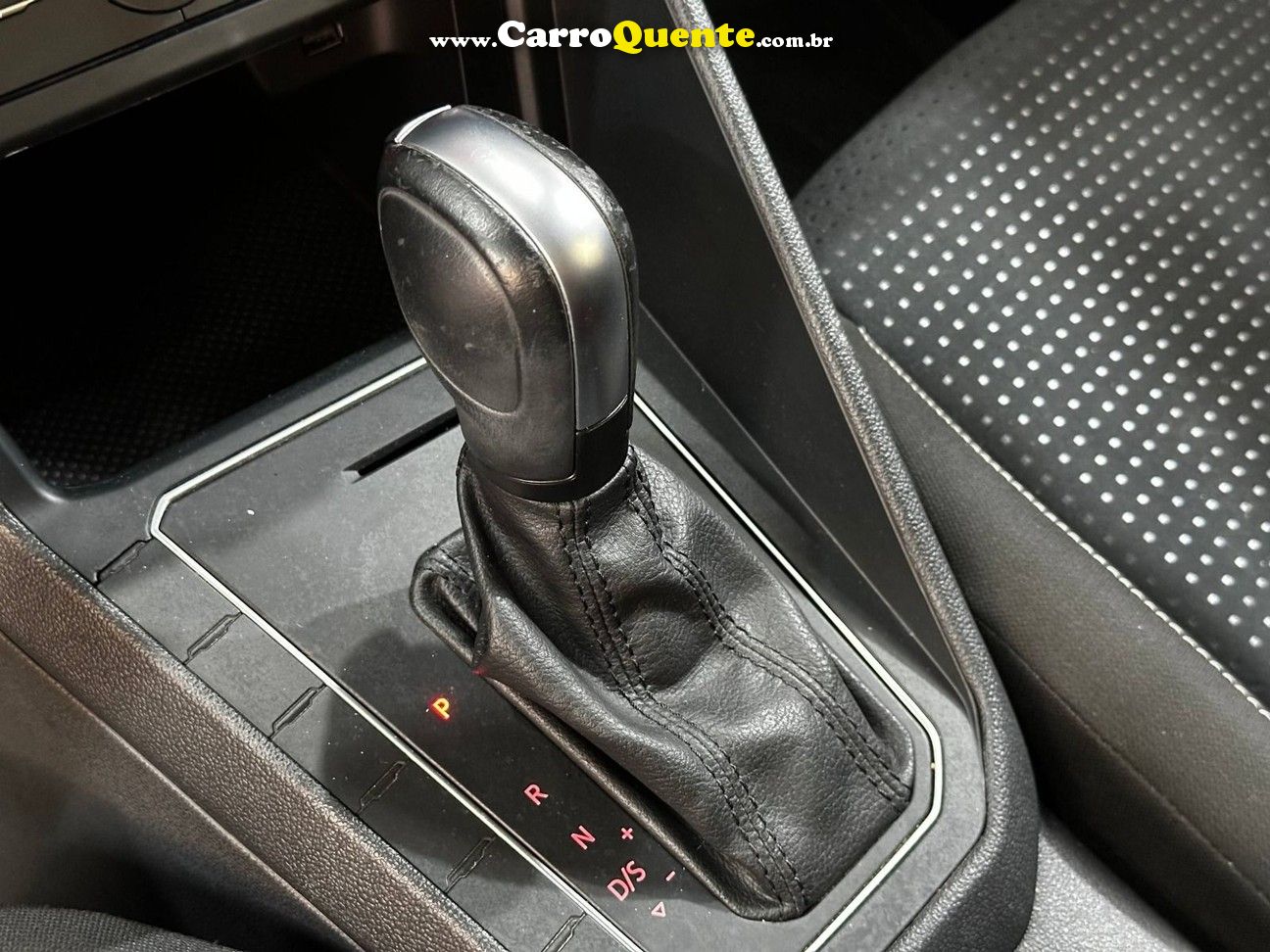 VOLKSWAGEN VIRTUS 1.0 200 TSI COMFORTLINE 2022 - Loja