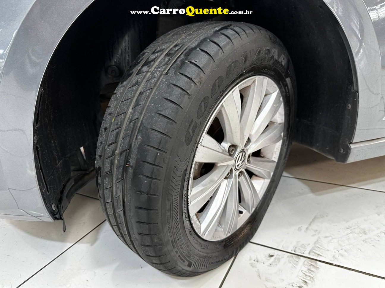 VOLKSWAGEN VIRTUS 1.0 200 TSI COMFORTLINE 2022 - Loja
