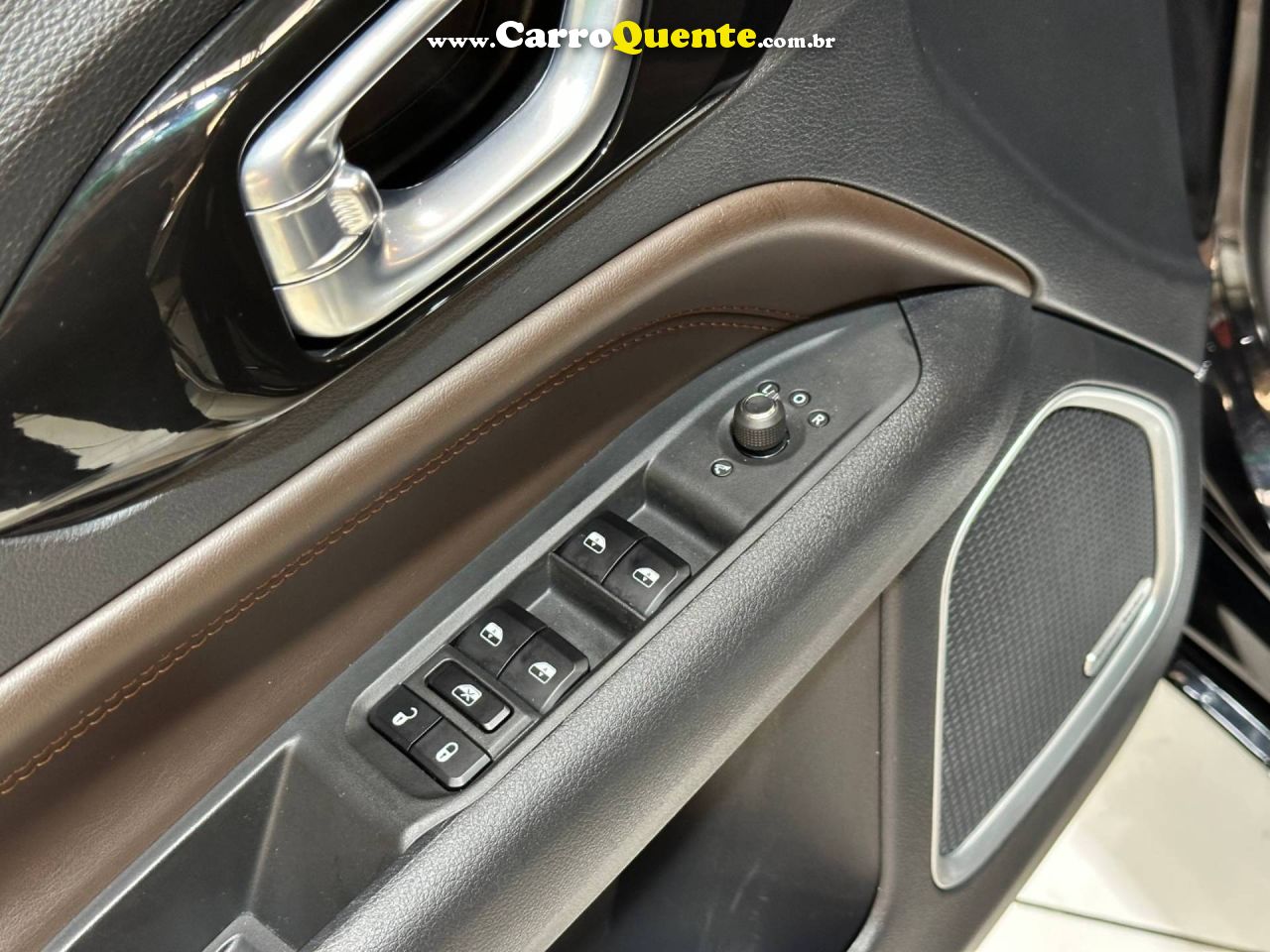 JEEP COMMANDER 1.3 T270 TURBO OVERLAND 2023 - Loja