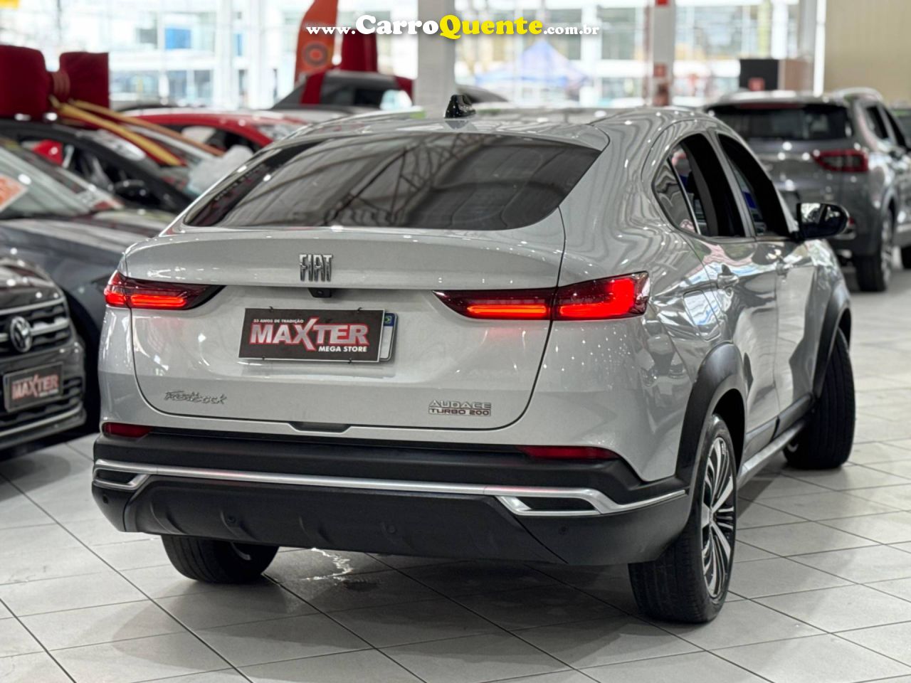 FIAT FASTBACK 1.0 TURBO 200 AUDACE 2024 - Loja