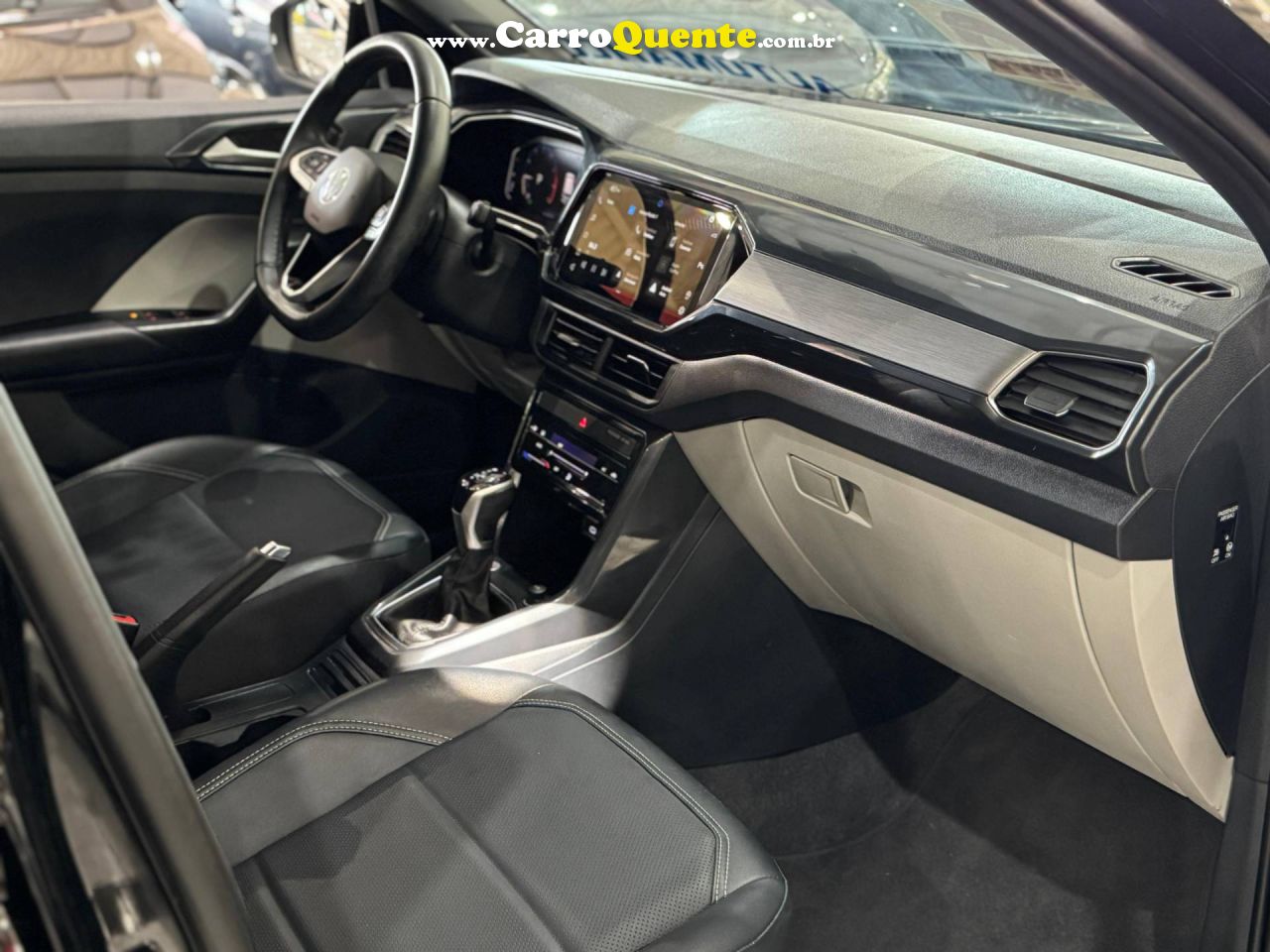 VOLKSWAGEN T-CROSS 1.4 250 TSI TOTAL HIGHLINE 2023 - Loja
