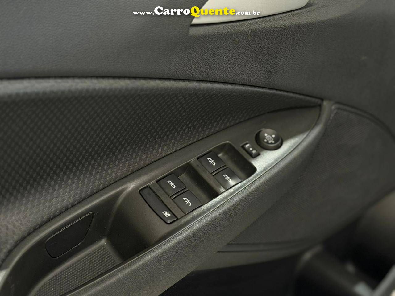 CHEVROLET ONIX 1.0 PLUS LT 2023 - Loja