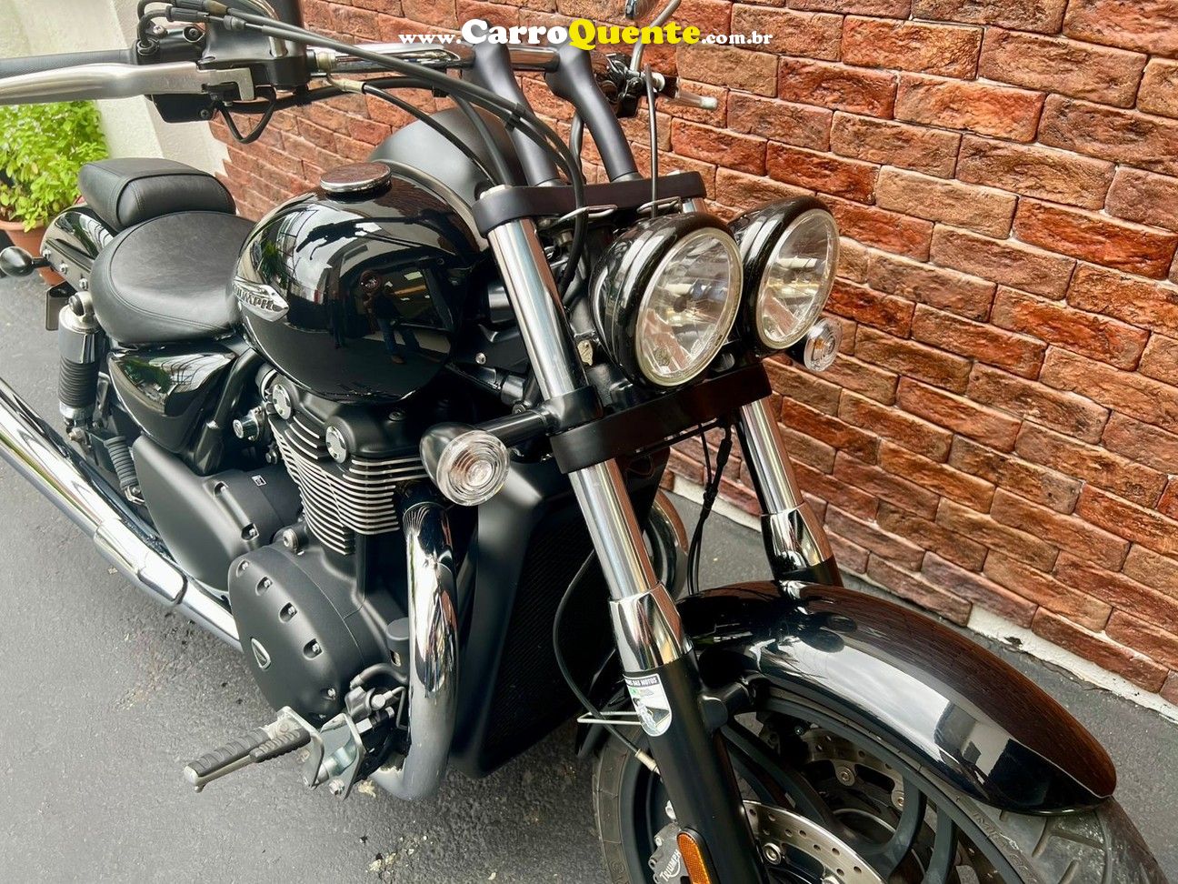 TRIUMPH THUNDERBIRD STORM ABS 2014 - Loja