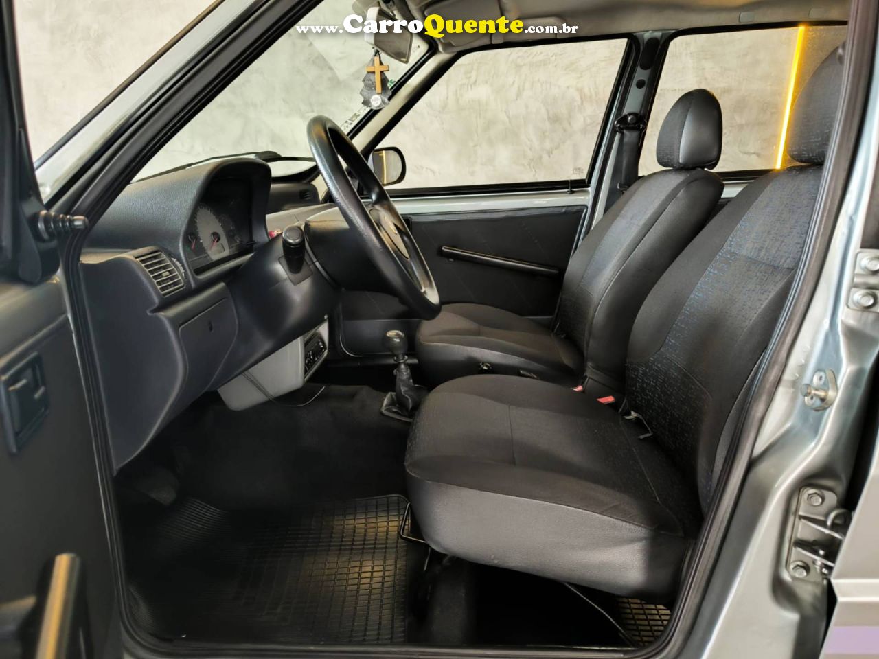 FIAT UNO 1.0 MPI MILLE WAY ECONOMY 8V 2012/2013 - Loja