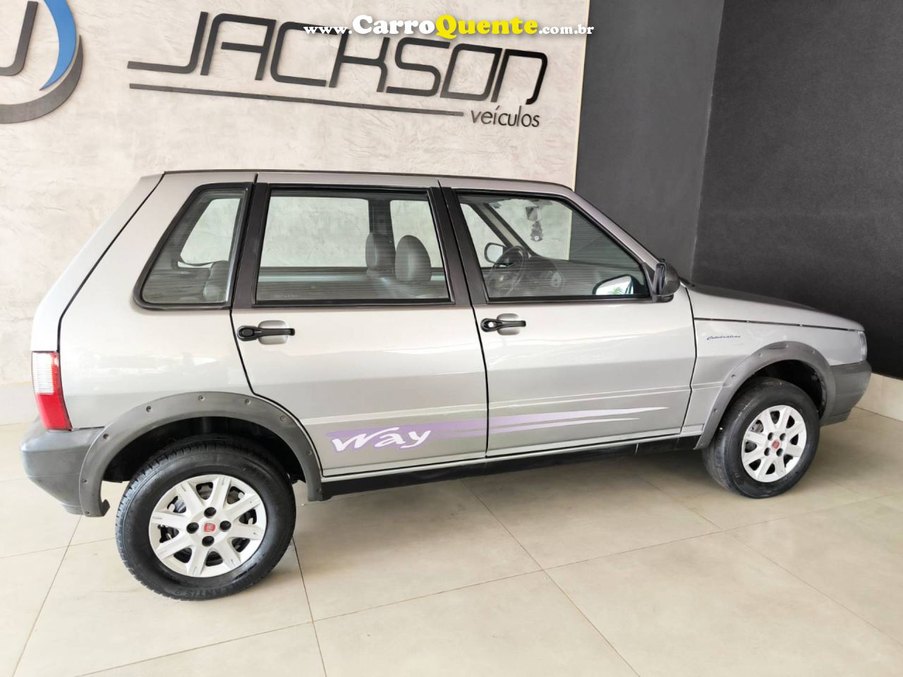 FIAT UNO 1.0 MPI MILLE WAY ECONOMY 8V 2012/2013 - Loja
