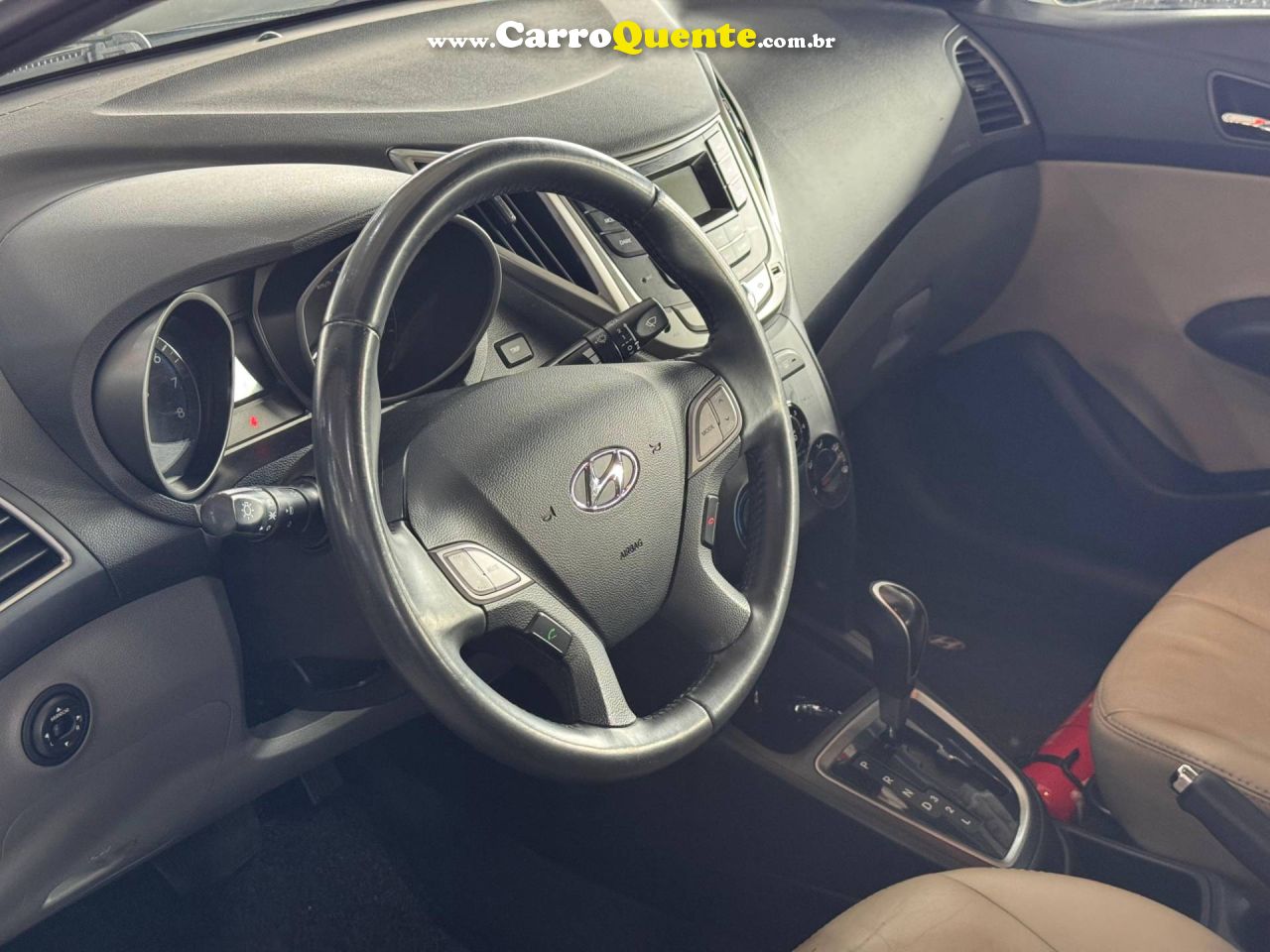 HYUNDAI HB20S 1.6 PREMIUM 16V 2014 - Loja