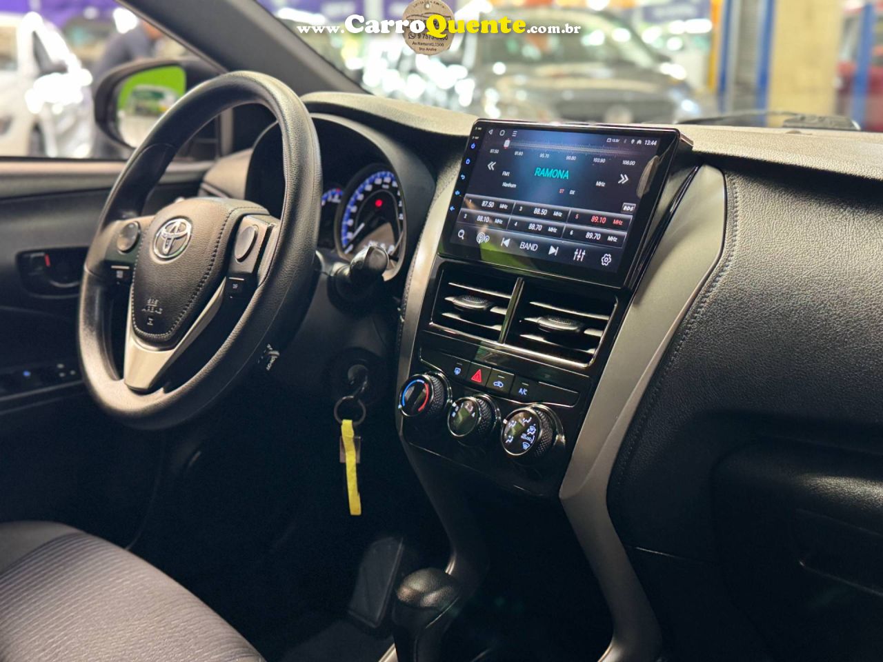 TOYOTA YARIS 1.3 16V XL LIVE MULTIDRIVE 2022 - Loja