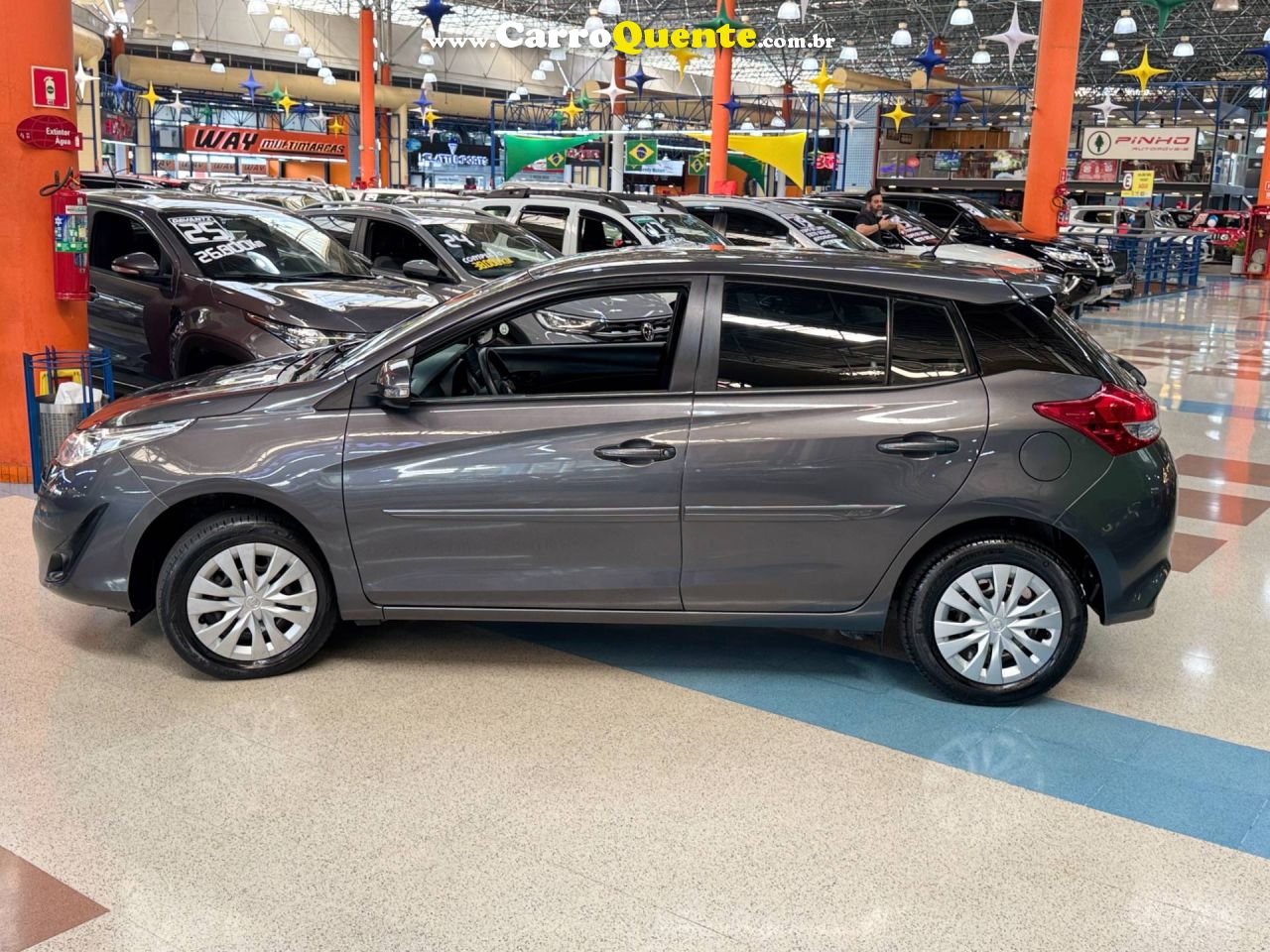 TOYOTA YARIS 1.3 16V XL LIVE MULTIDRIVE 2022 - Loja