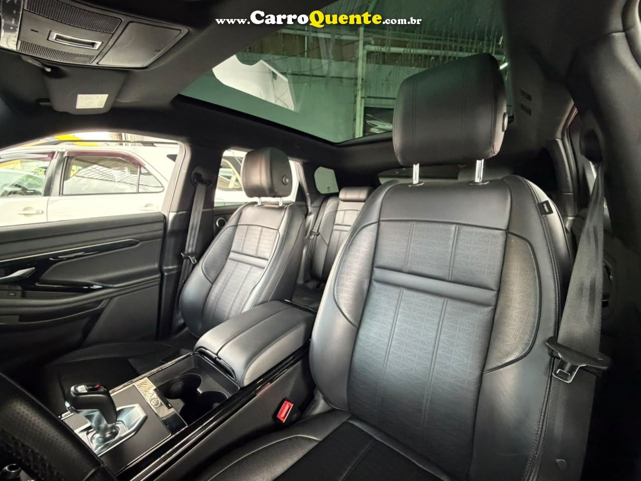 LAND ROVER   RANGE R.EVOQUE SI4 HSE DYN. 2.0FLEX AUT   BRANCO 2020 2.0 GASOLINA - Loja