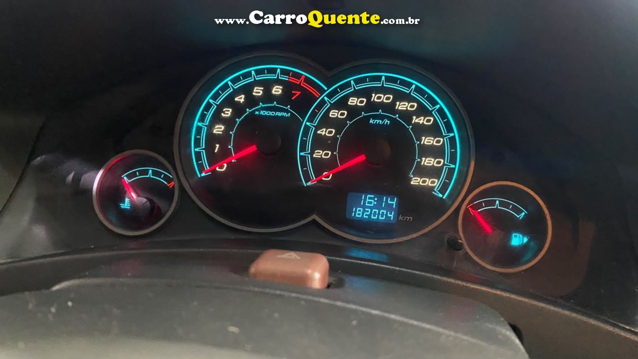 CHEVROLET   CELTA LIFE LS 1.0 MPFI 8V FLEXPOWER 3P   PRATA 2012 1.0 FLEX - Loja