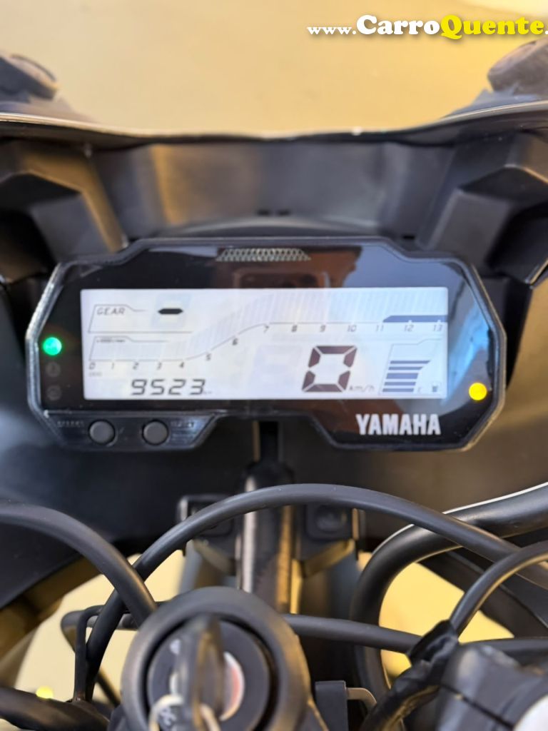 YAMAHA    R15   PRATA 2024 150 GASOLINA - Loja