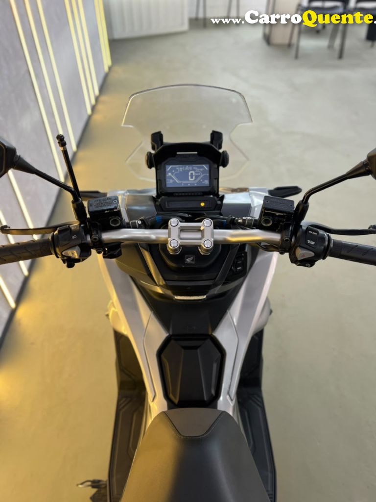 HONDA   ADV 150   PRATA 2023 149 GASOLINA - Loja