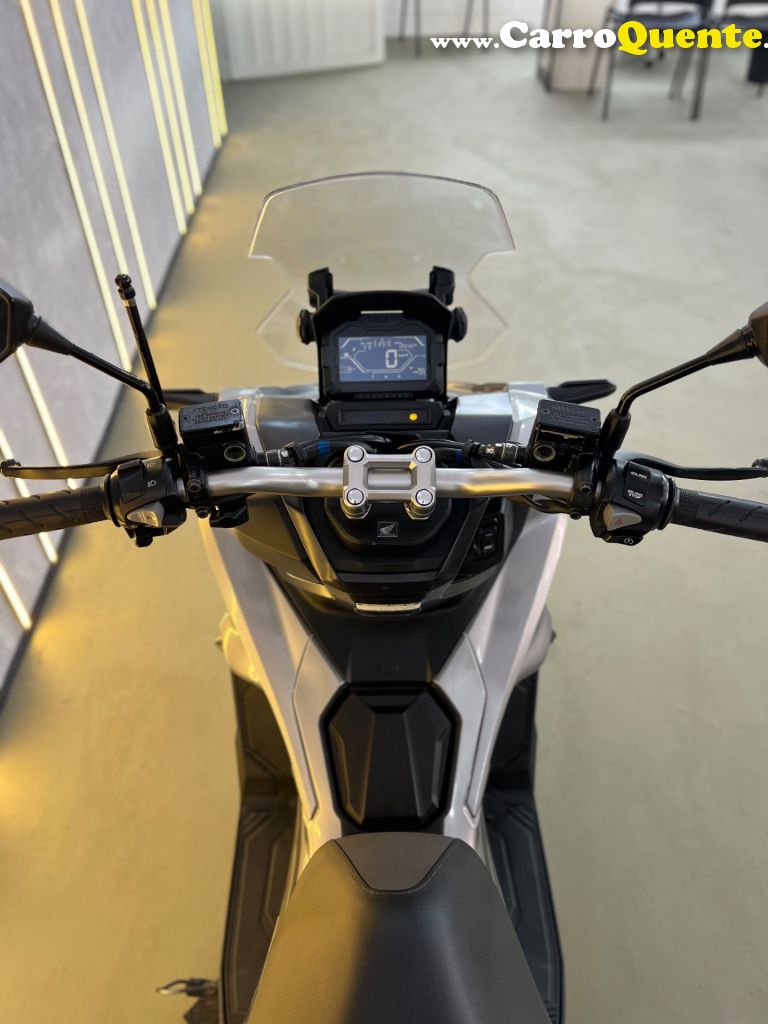 HONDA   ADV 150   PRATA 2023 149 GASOLINA - Loja
