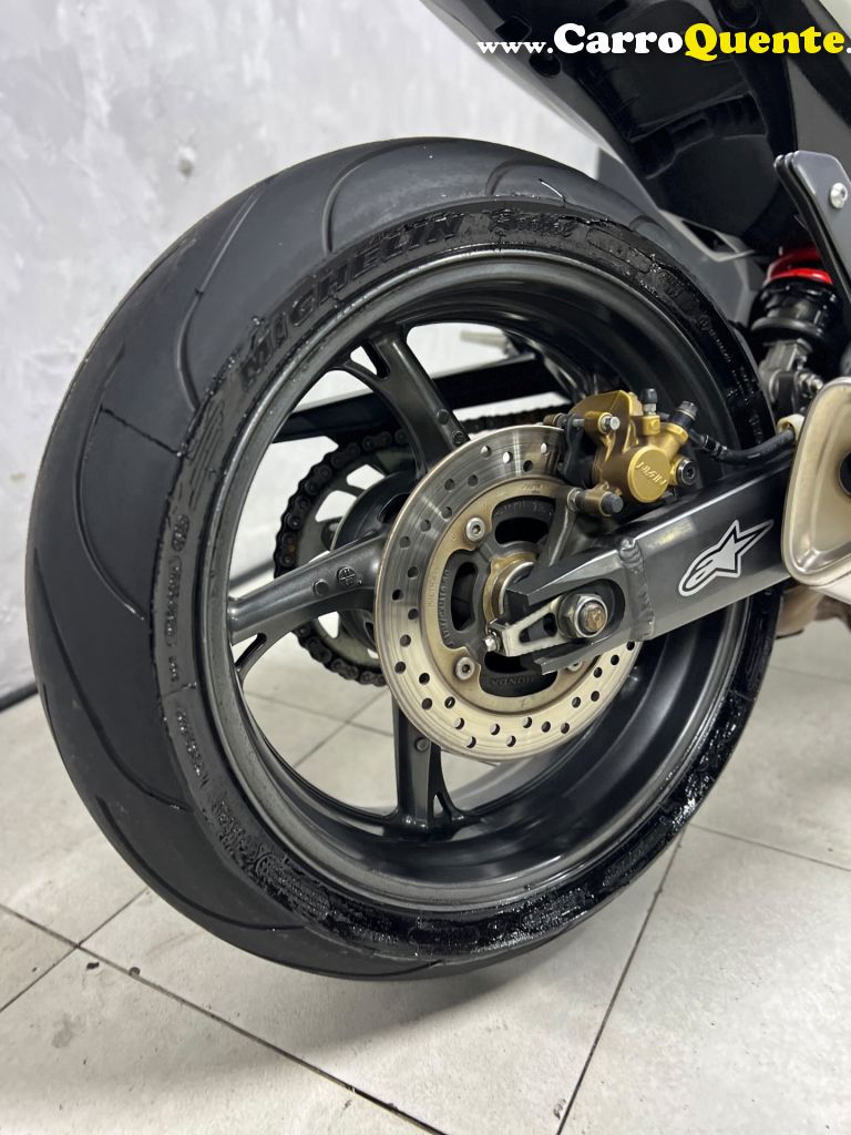 HONDA   CBR 600 F   BRANCO 2012 600 GASOLINA - Loja