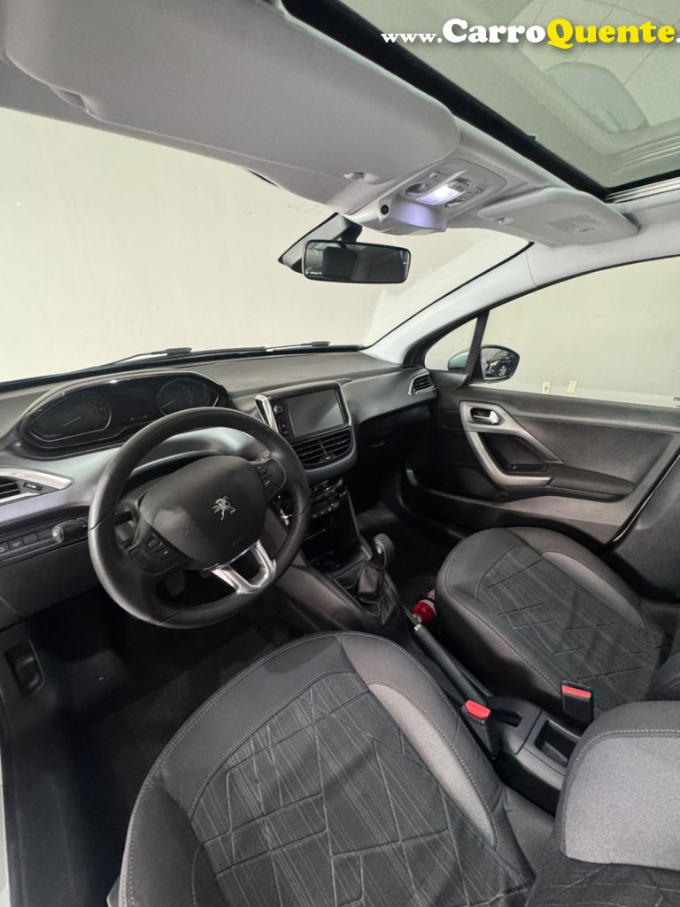 PEUGEOT   208 GRIFFE 1.6 FLEX 16V 5P MEC.   PRATA 2014 1.6 FLEX - Loja