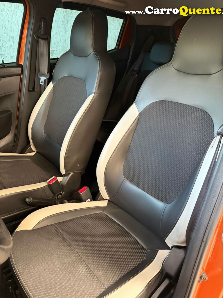 RENAULT   KWID INTENSE 1.0 FLEX 12V 5P MEC.   LARANJA 2022 1.0 FLEX - Loja