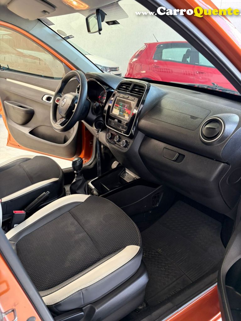 RENAULT   KWID INTENSE 1.0 FLEX 12V 5P MEC.   LARANJA 2022 1.0 FLEX - Loja