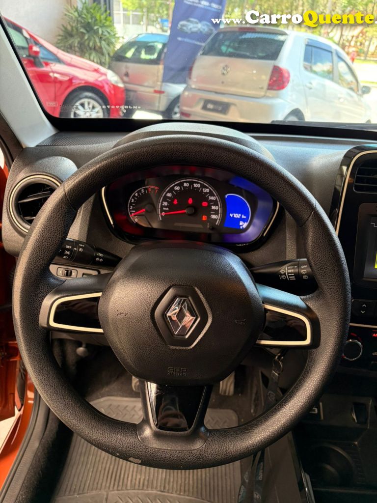 RENAULT   KWID INTENSE 1.0 FLEX 12V 5P MEC.   LARANJA 2022 1.0 FLEX - Loja
