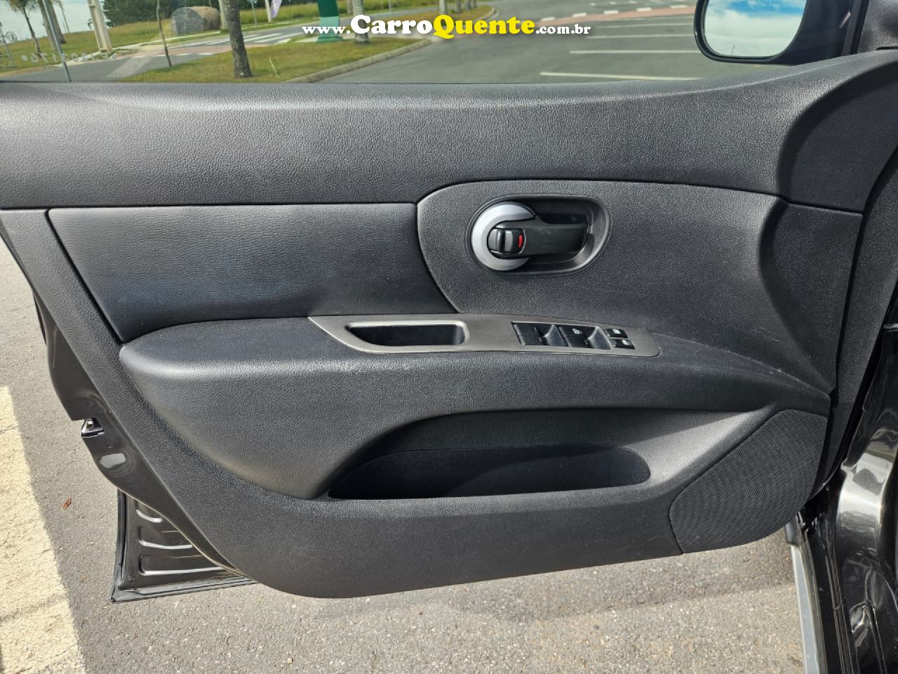 NISSAN   LIVINA X-GEAR SLX-GEAR 1.8 FLEX F. AUT.   PRETO 2014 1.8 FLEX - Loja
