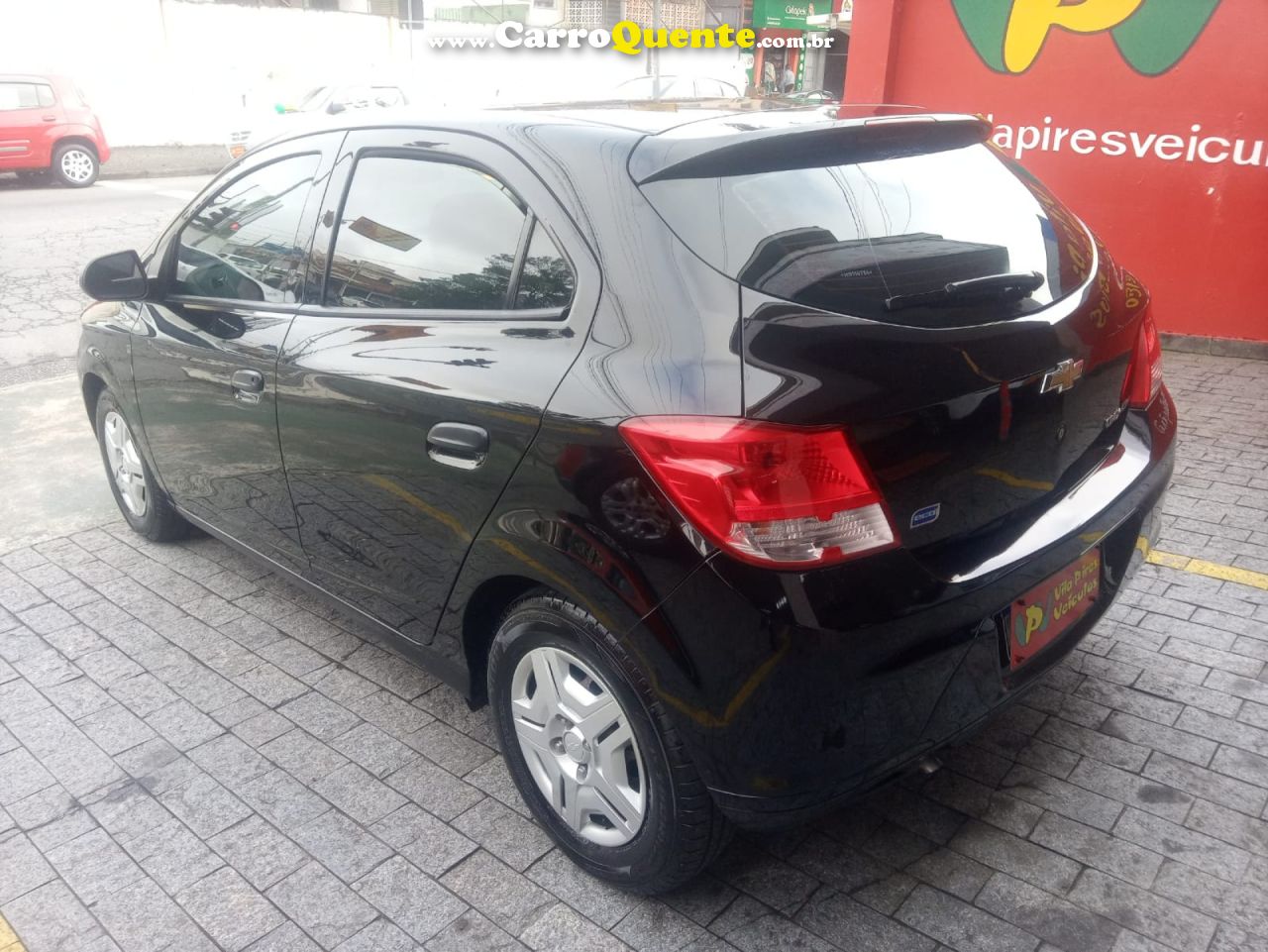 CHEVROLET   ONIX HATCH JOY 1.0 8V FLEX 5P MEC.   PRETO 2017 1.0 FLEX - Loja