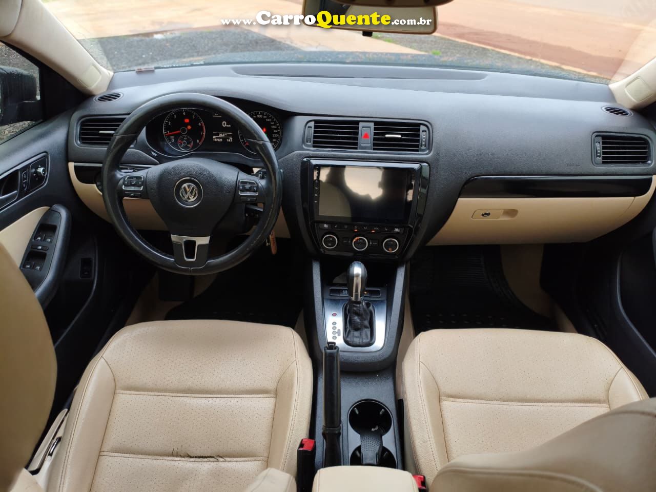 VOLKSWAGEN   JETTA COMFORTLINE 2.0 T.FLEX 8V 4P TIPT.   PRETO 2013 2.0 FLEX - Loja