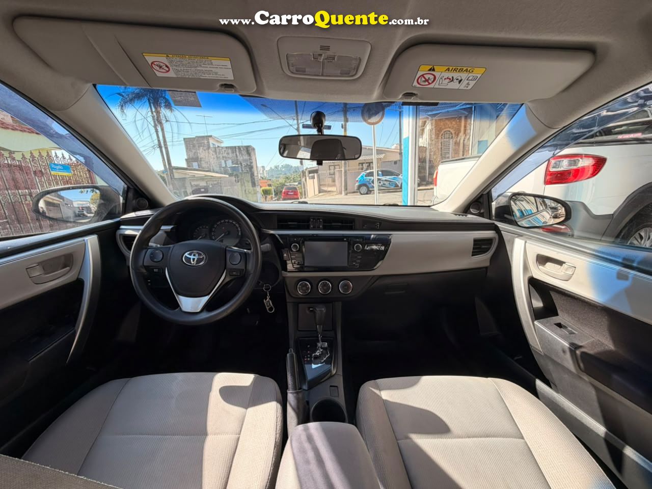 TOYOTA   COROLLA GLI 1.8 FLEX 16V  AUT.   PRATA 2015 1.8 FLEX - Loja