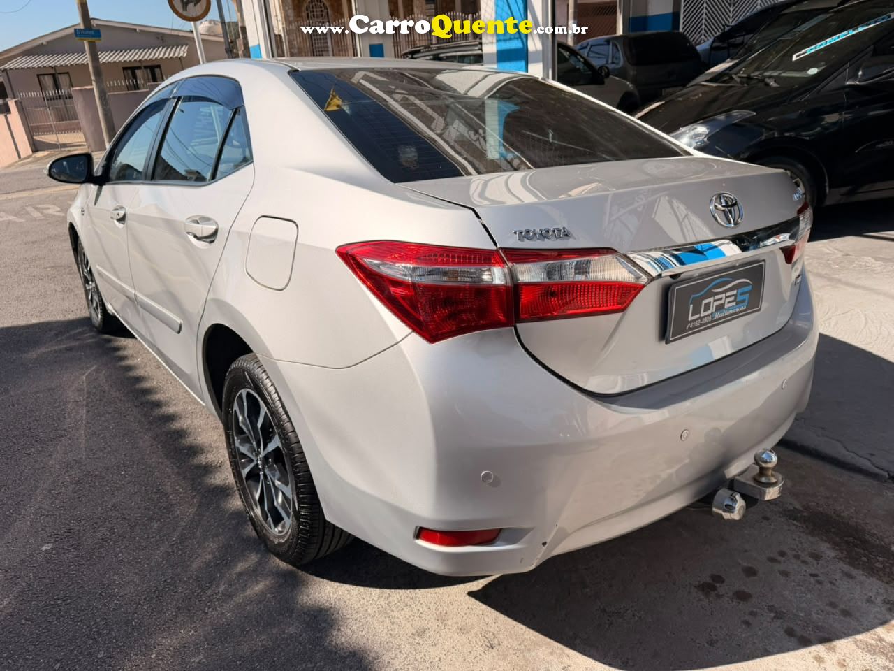 TOYOTA   COROLLA GLI 1.8 FLEX 16V  AUT.   PRATA 2015 1.8 FLEX - Loja