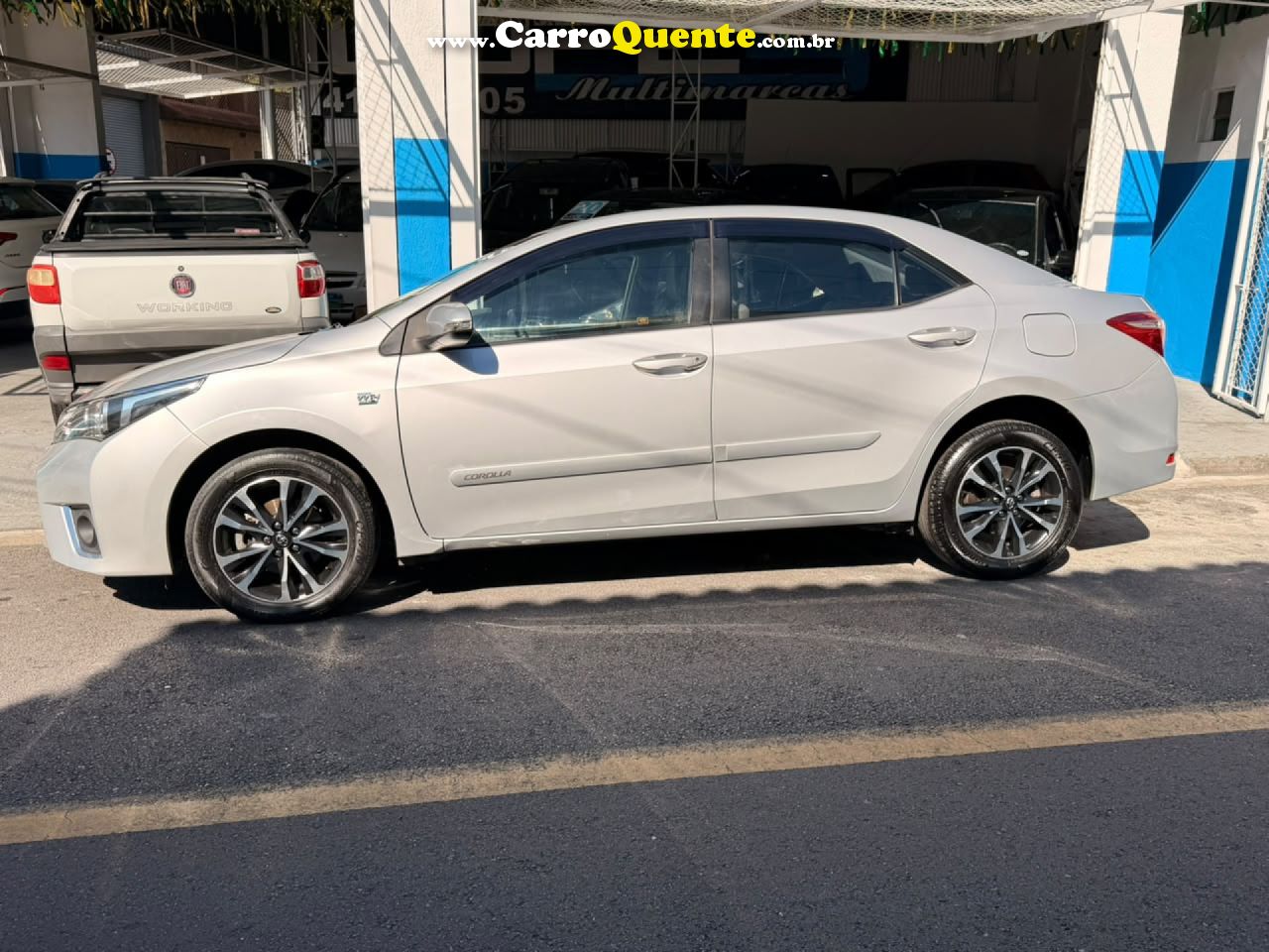 TOYOTA   COROLLA GLI 1.8 FLEX 16V  AUT.   PRATA 2015 1.8 FLEX - Loja