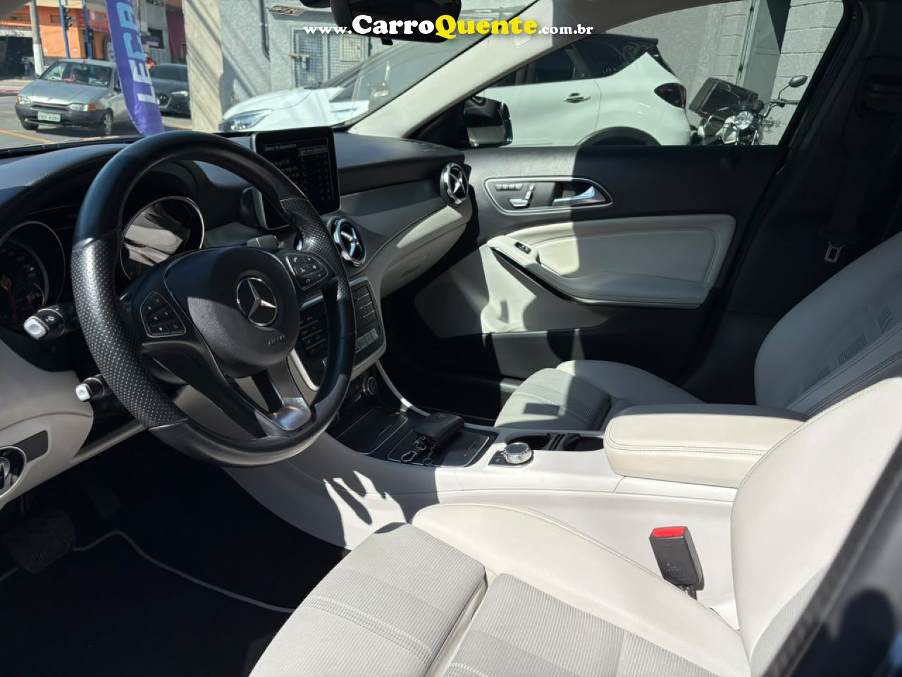 MERCEDES-BENZ   GLA 200 ADVANCE 1.61.6 TB 16V FLEX AUT.   AZUL 2020 1.6 FLEX - Loja