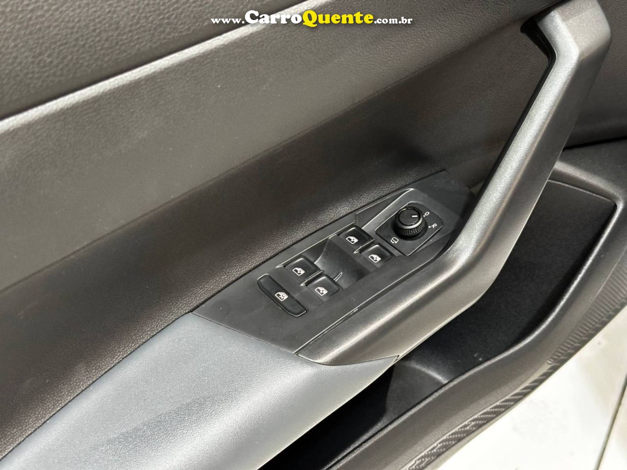 VOLKSWAGEN NIVUS 1.0 200 TSI TOTAL HIGHLINE 2023 - Loja