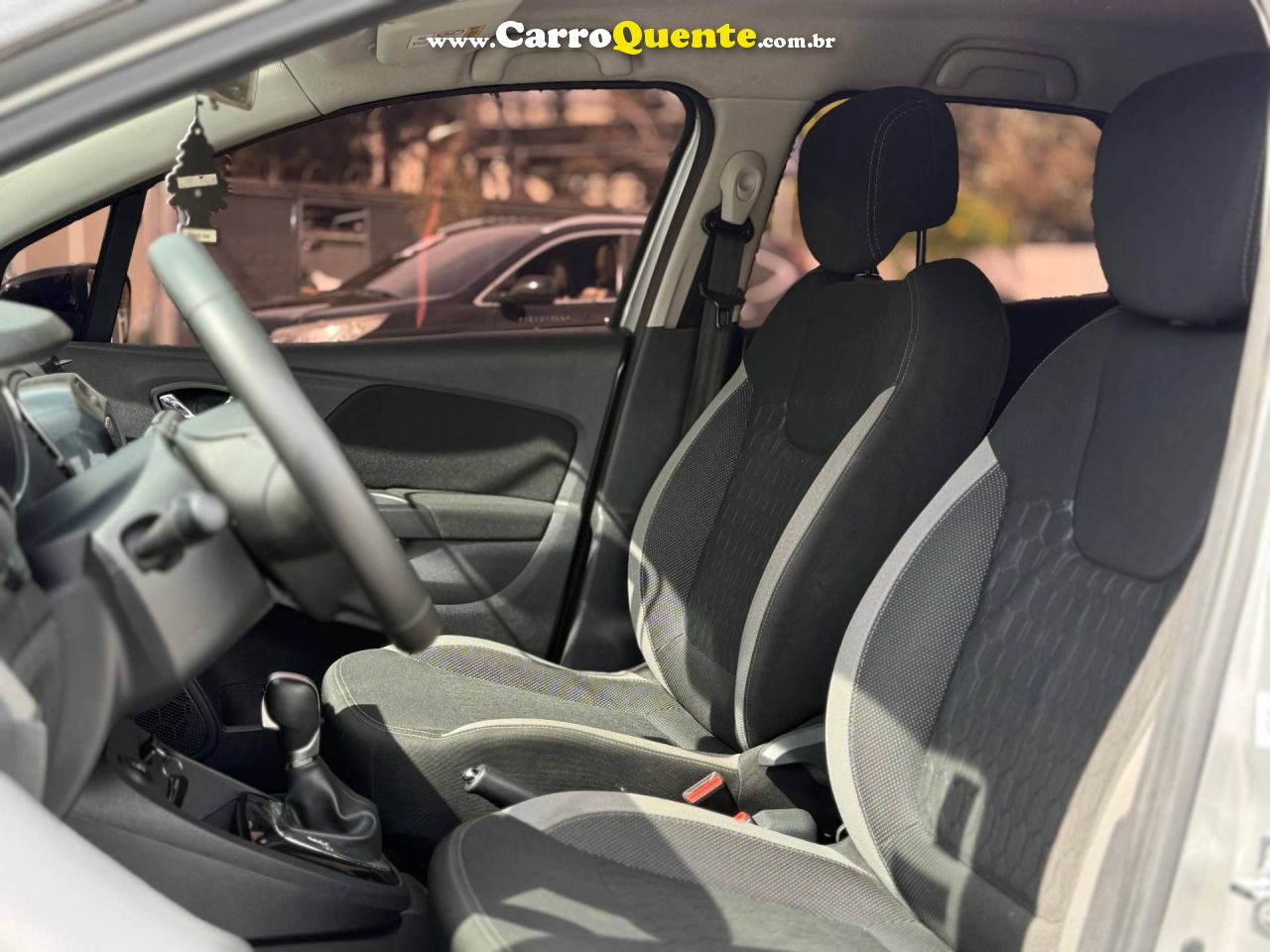 RENAULT CAPTUR 1.6 16V SCE ZEN 2018 - Loja