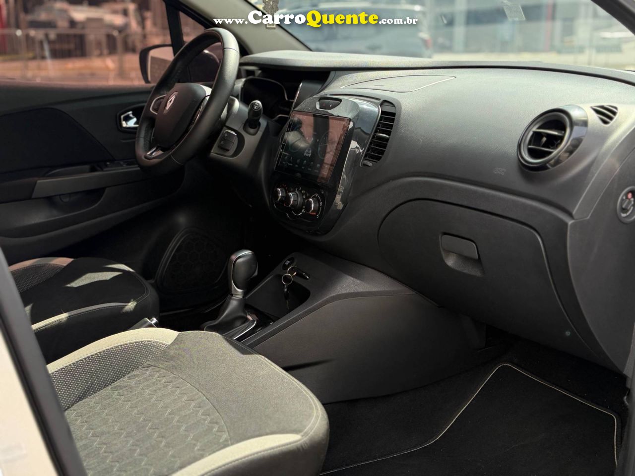 RENAULT CAPTUR 1.6 16V SCE ZEN 2018 - Loja