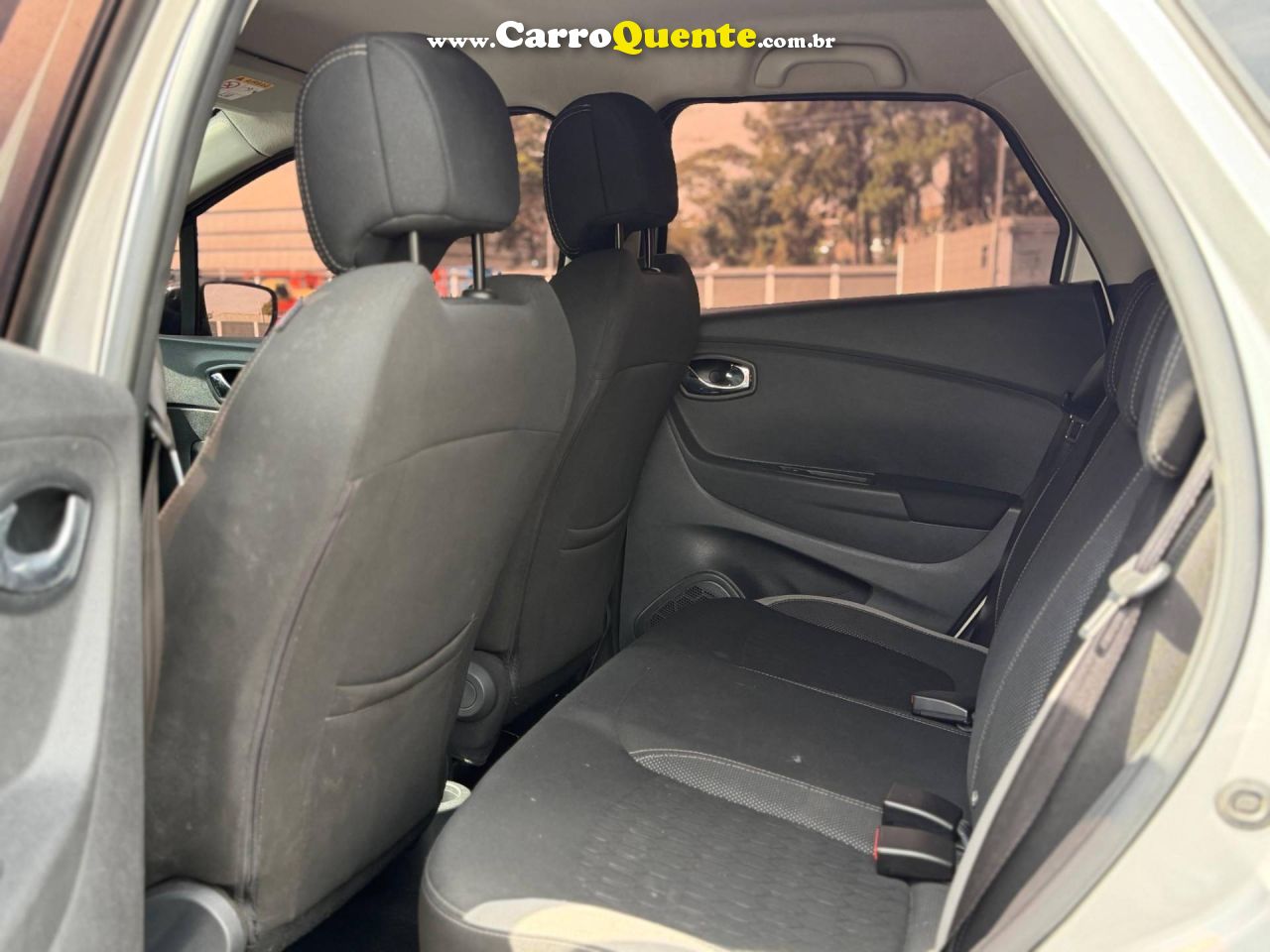 RENAULT CAPTUR 1.6 16V SCE ZEN 2018 - Loja