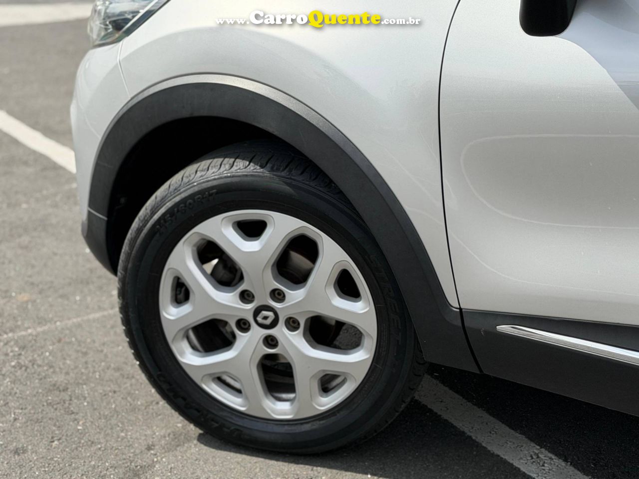 RENAULT CAPTUR 1.6 16V SCE ZEN 2018 - Loja