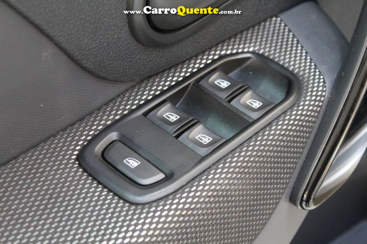 RENAULT LOGAN 1.0 12V SCE ZEN 2021 - Loja