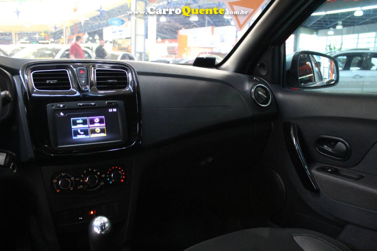 RENAULT LOGAN 1.0 12V SCE ZEN 2021 - Loja