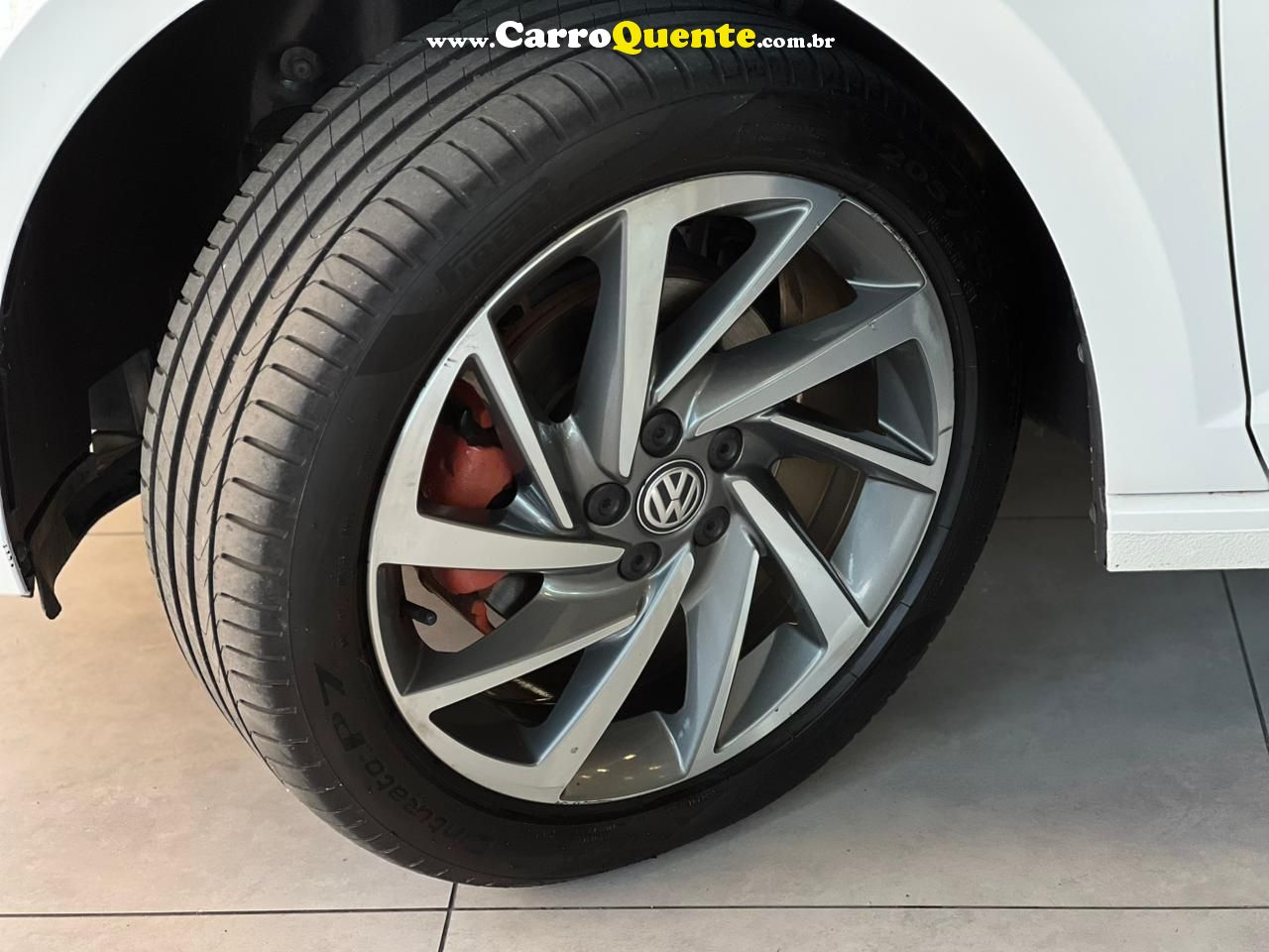 VOLKSWAGEN POLO 2019 - Loja