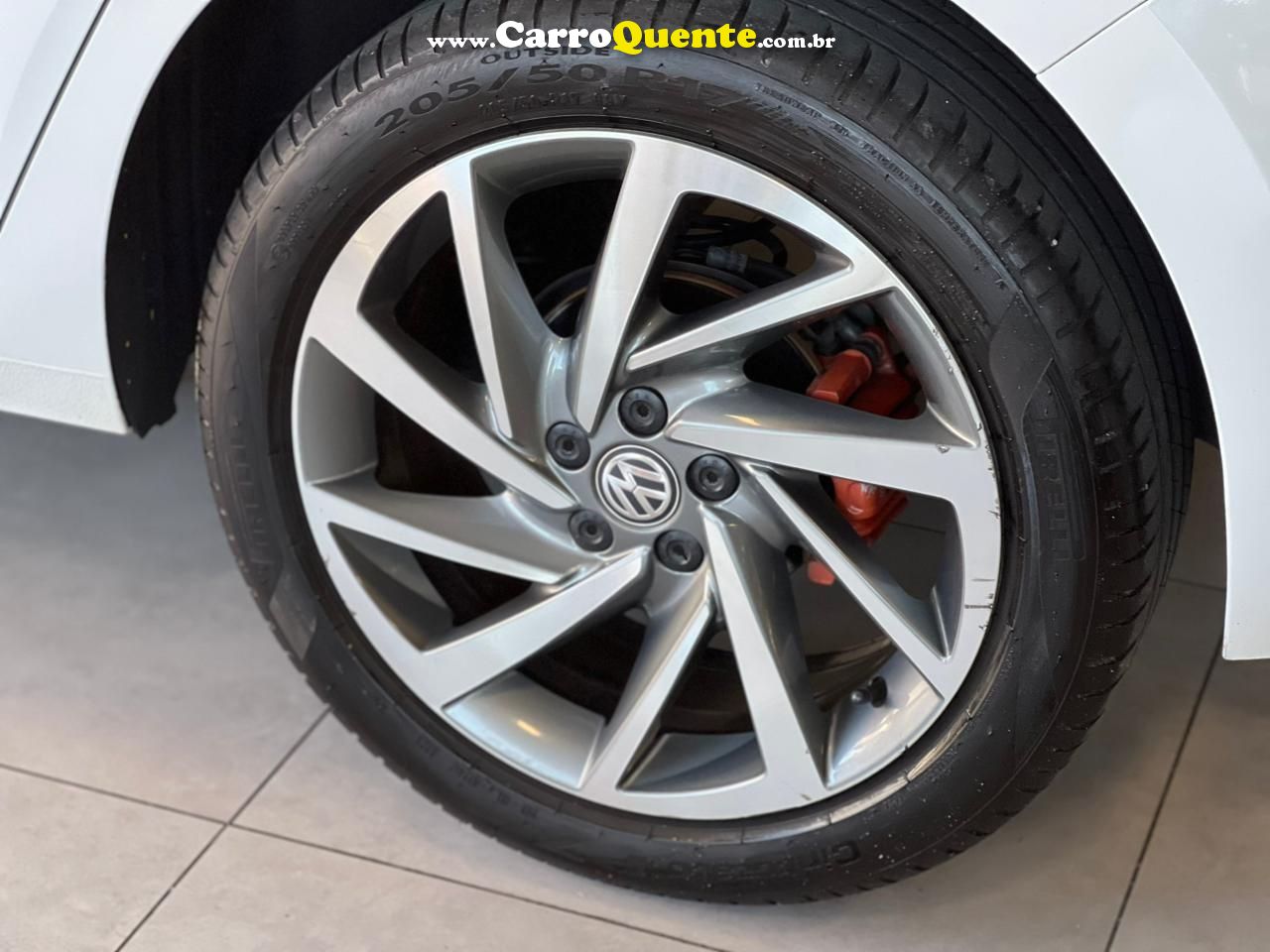 VOLKSWAGEN POLO 2019 - Loja