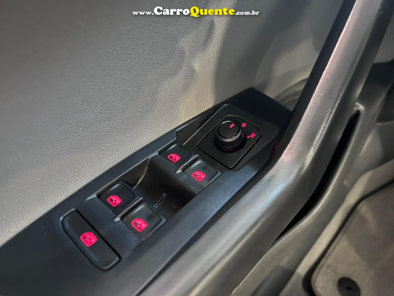 VOLKSWAGEN POLO 2019 - Loja