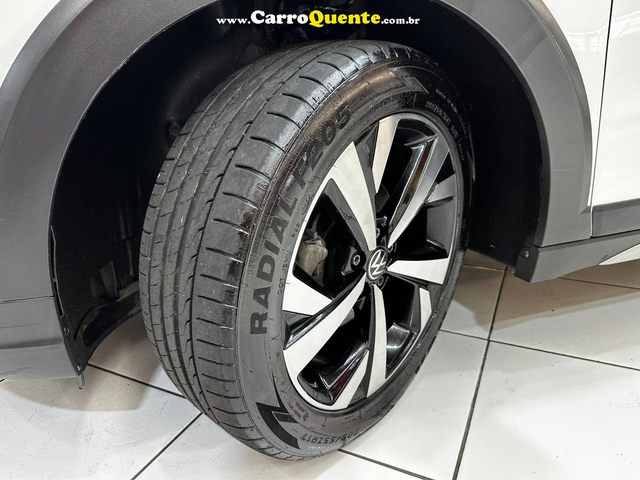 VOLKSWAGEN NIVUS 1.0 200 TSI TOTAL HIGHLINE 2023 - Loja