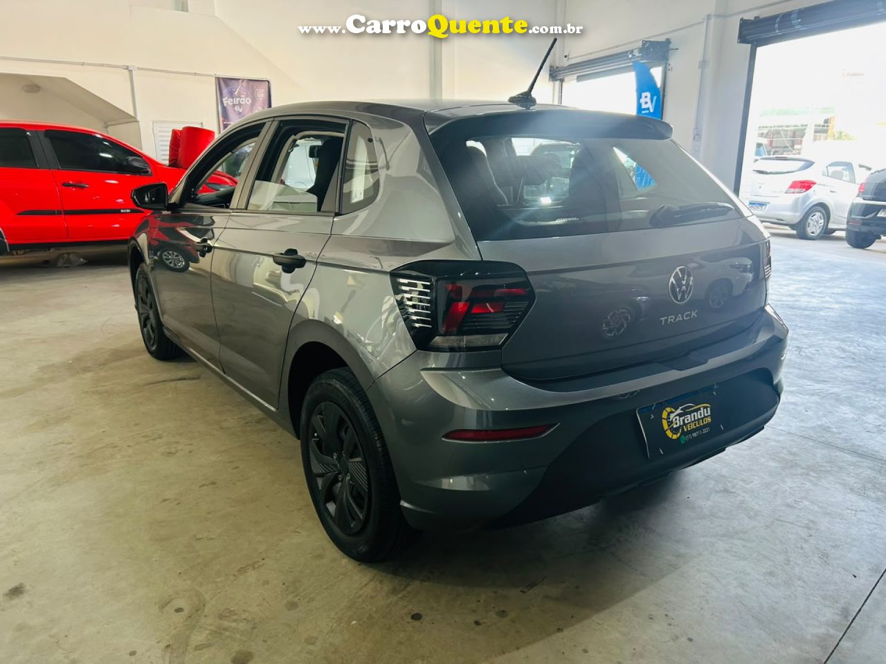 VOLKSWAGEN   POLO TRACK 1.0 FLEX 12V 5P   CINZA 2026 1.0 FLEX - Loja