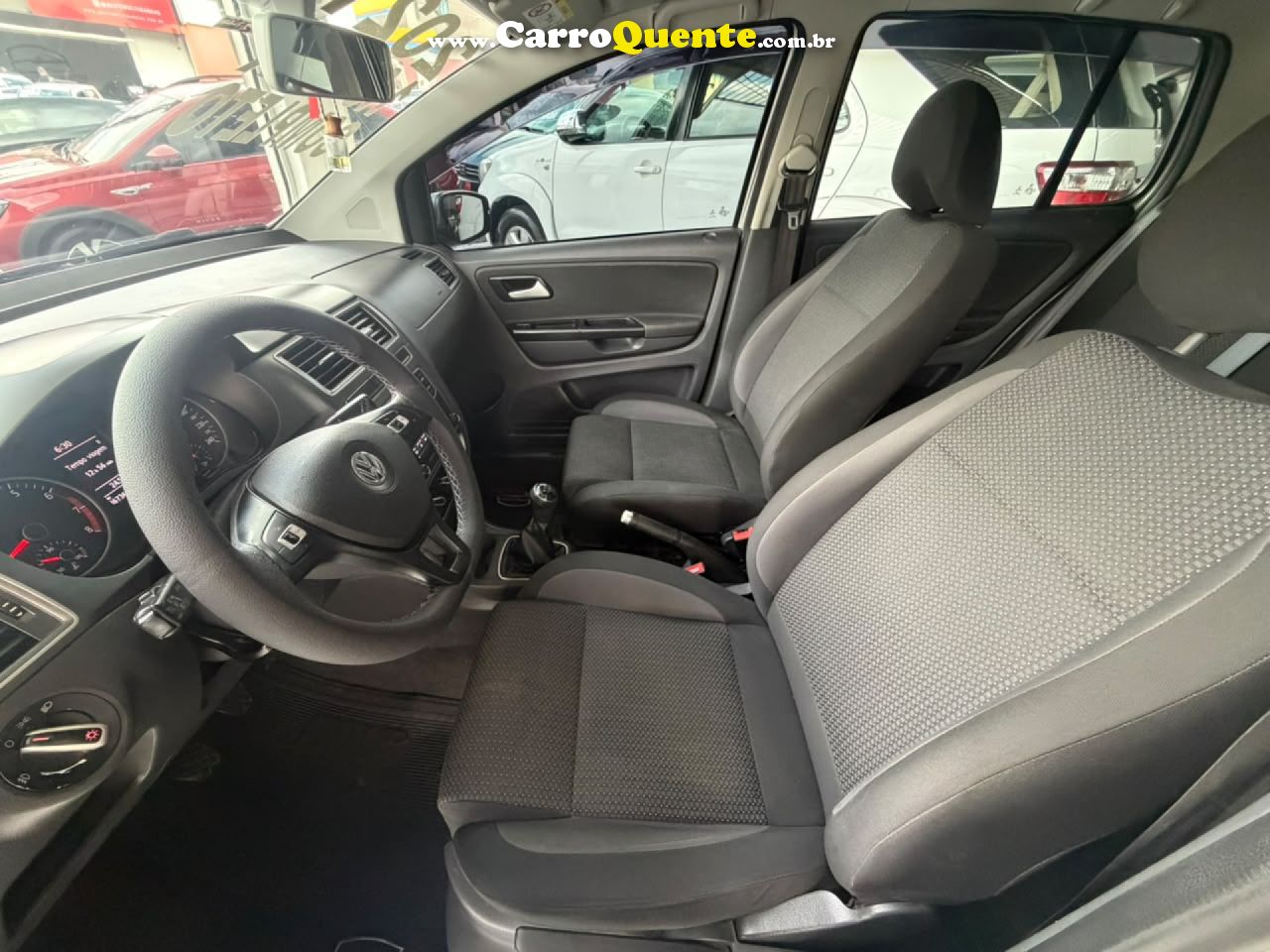 VOLKSWAGEN   FOX CONNECT 1.6 FLEX 8V 5P   PRATA 2021 1.6 FLEX - Loja