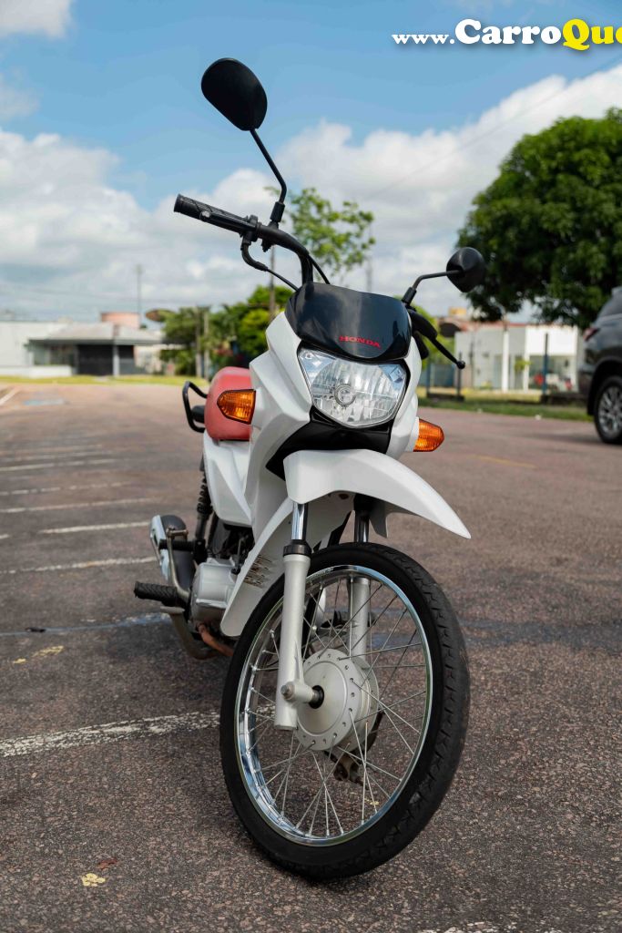 HONDA   POP 110I   BRANCO 2023 109 GASOLINA - Loja